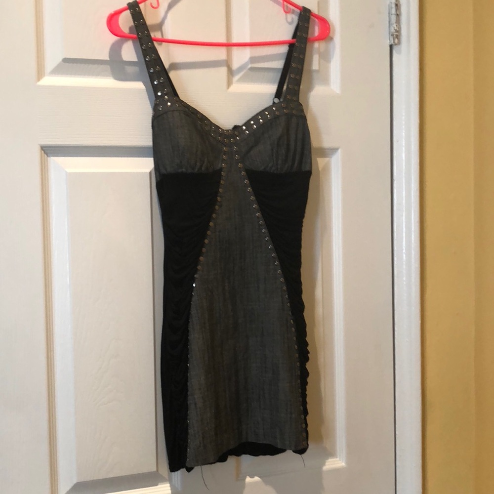 Short denim and black dress